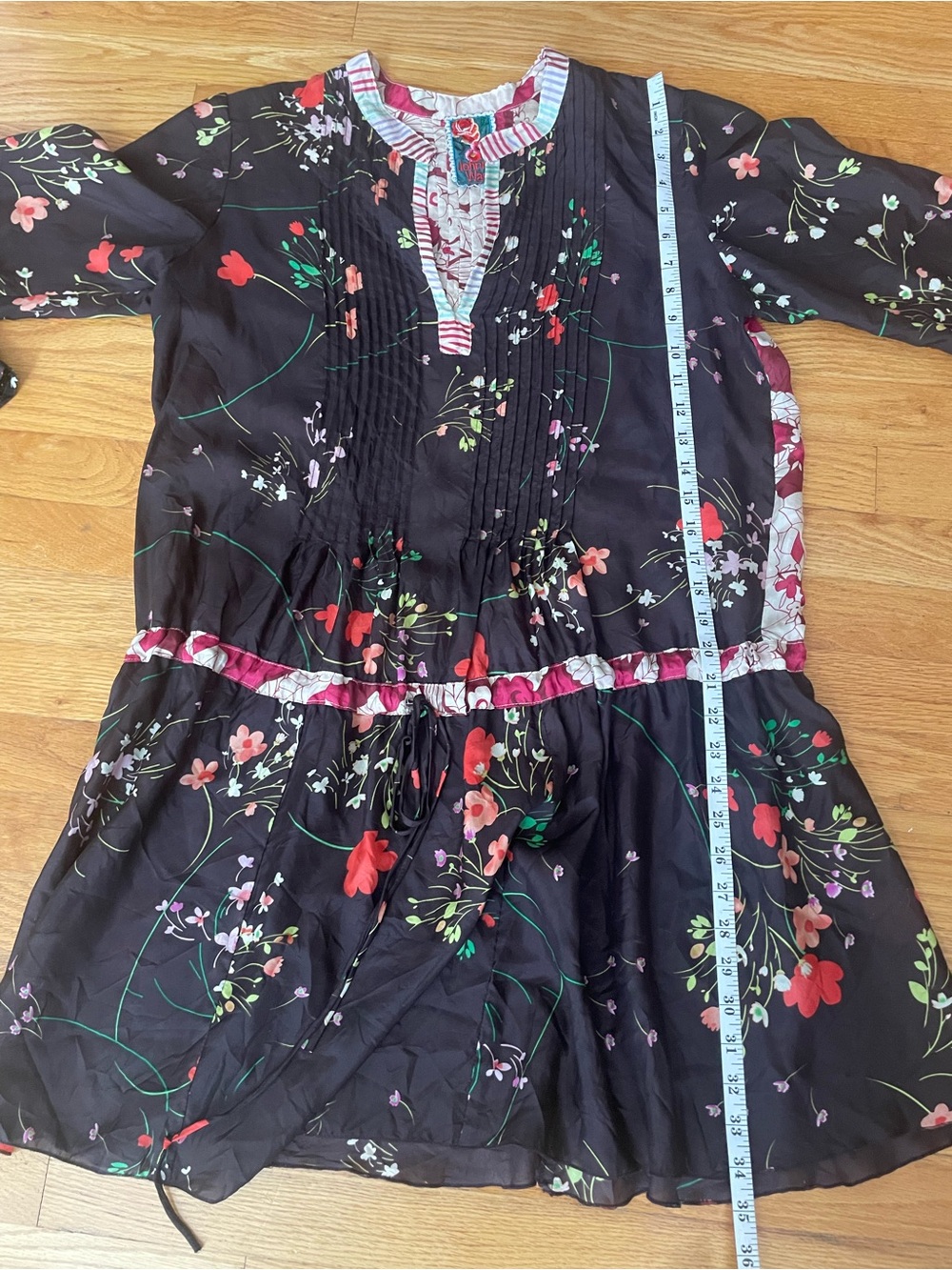 Johnny Was 100% Silk Floral Tunic - Picture 8 of 9